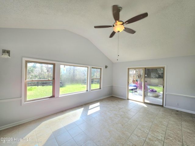 4111 Scottsdale Drive SW, Shallotte, NC 28470