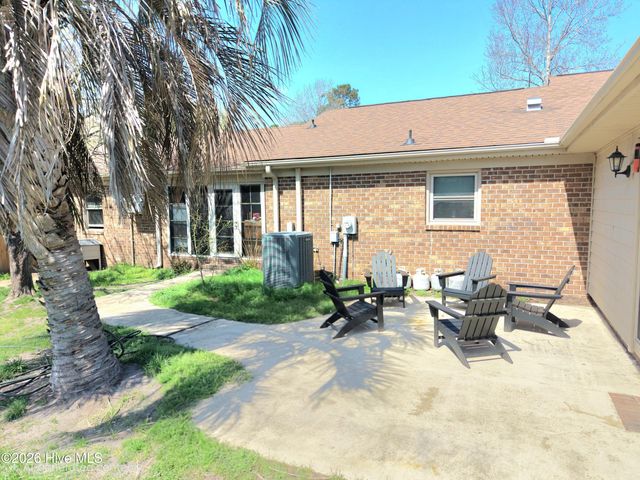 4111 Scottsdale Drive SW, Shallotte, NC 28470