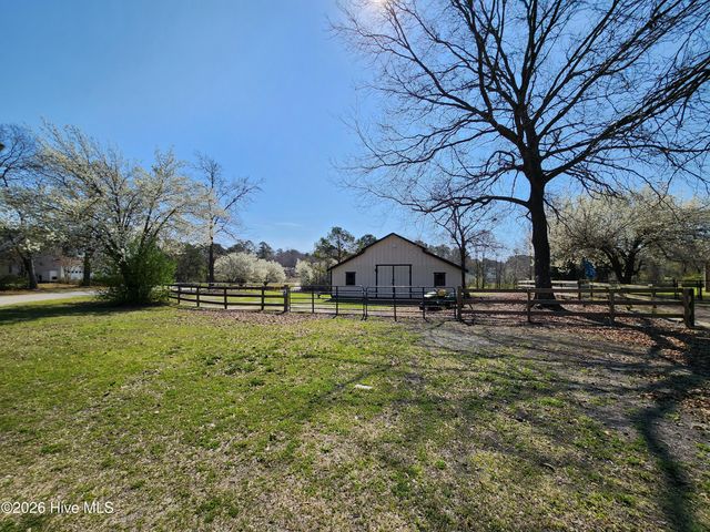 4111 Scottsdale Drive SW, Shallotte, NC 28470