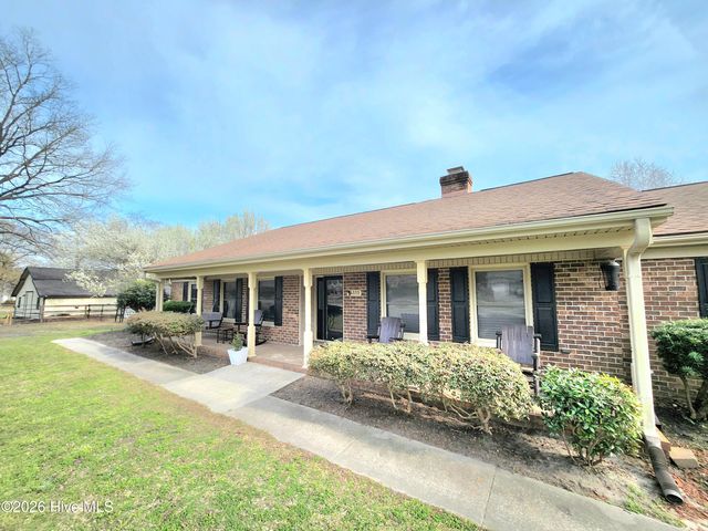 4111 Scottsdale Drive SW, Shallotte, NC 28470