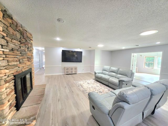 4111 Scottsdale Drive SW, Shallotte, NC 28470