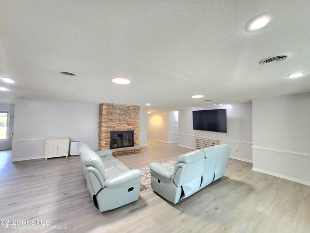 4111 Scottsdale Drive SW, Shallotte, NC 28470