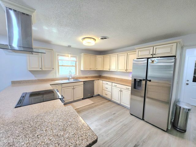 4111 Scottsdale Drive SW, Shallotte, NC 28470