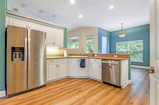 1085 TAYLOR ROAD E, Deland, FL 32724