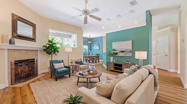 1085 TAYLOR ROAD E, Deland, FL 32724