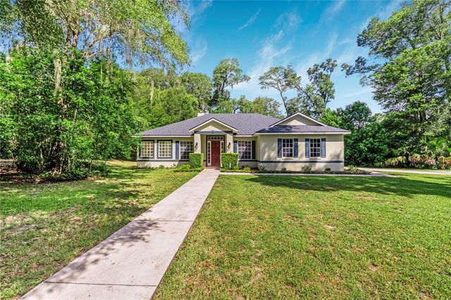 1085 TAYLOR ROAD E, Deland, FL 32724