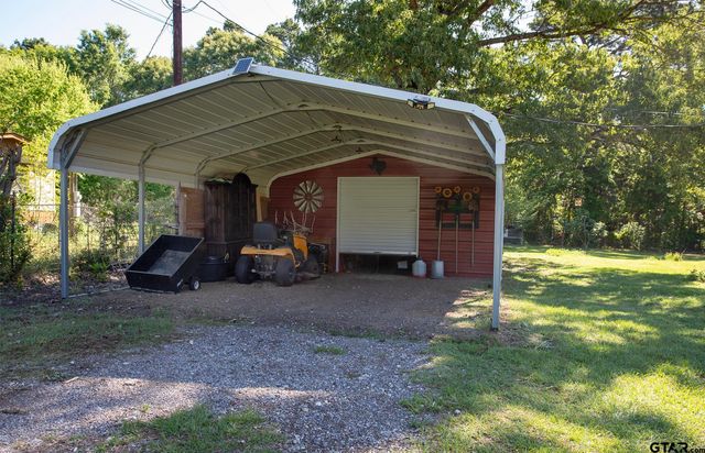 5051 Sunbird Dr, Chandler, TX 75758