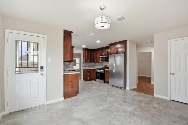 8551 Doskocil Drive, Houston, TX 77044