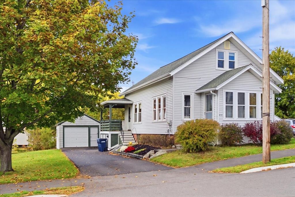 206 Webber Avenue, Lewiston, ME 04240 — exterior