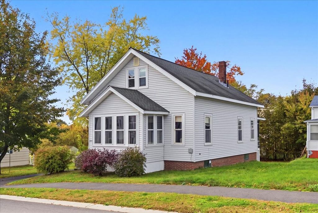 206 Webber Avenue, Lewiston, ME 04240 — photo 2