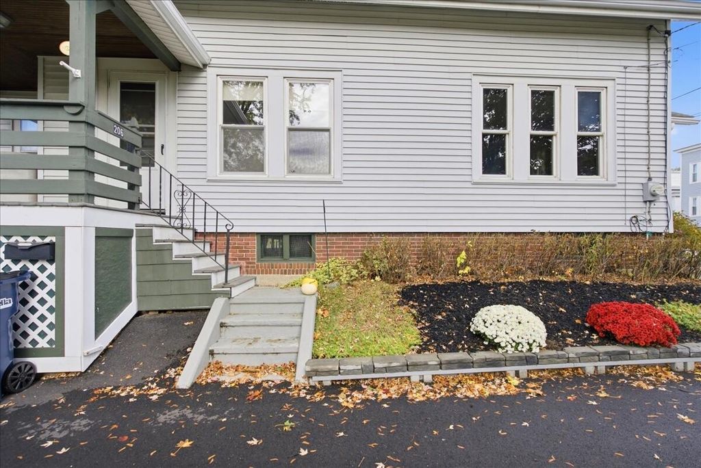 206 Webber Avenue, Lewiston, ME 04240 — photo 3
