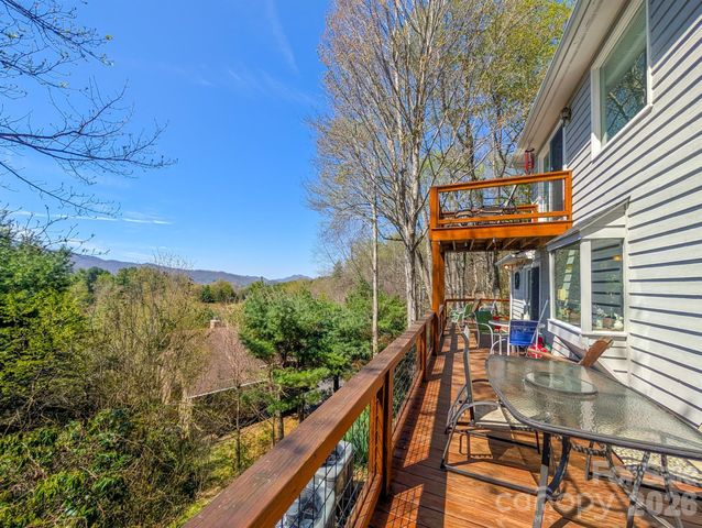254 Shepard Way, Burnsville, NC 28714