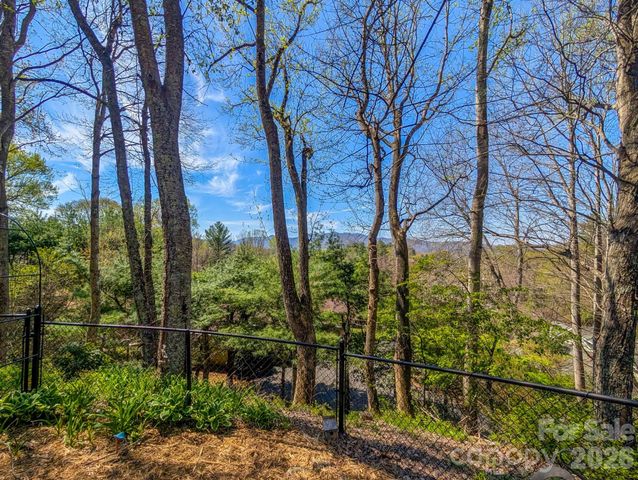 254 Shepard Way, Burnsville, NC 28714