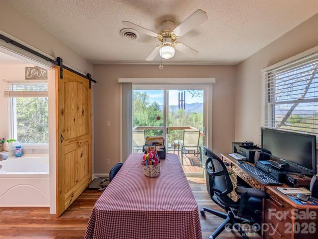 254 Shepard Way, Burnsville, NC 28714