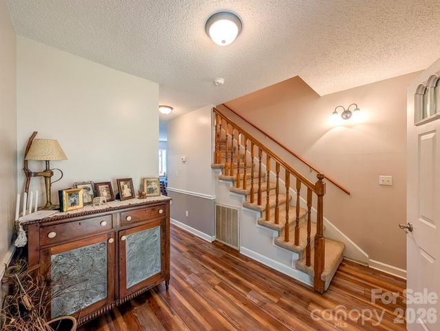 254 Shepard Way, Burnsville, NC 28714