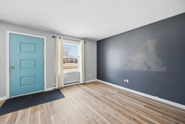 934 N Main St Apt 3, Laconia, NH 03246