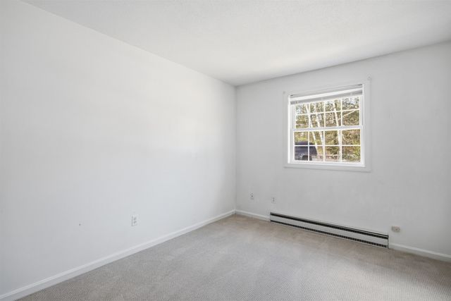 934 N Main St Apt 3, Laconia, NH 03246