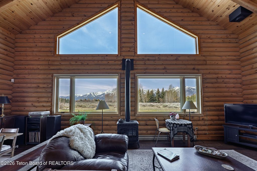 7505 N ROBERTA Drive, Jackson, WY 83001 photo 17