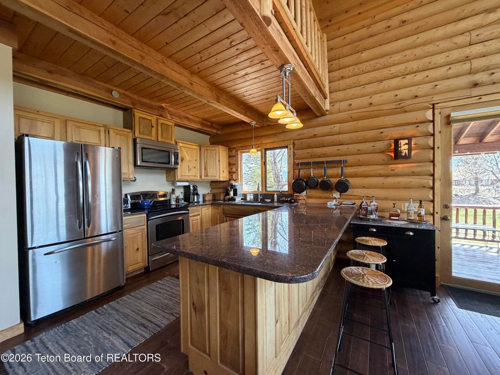 7505 N ROBERTA Drive, Jackson, WY 83001 photo 22