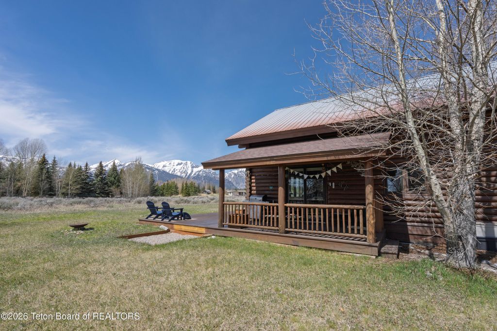 7505 N ROBERTA Drive, Jackson, WY 83001 photo 24