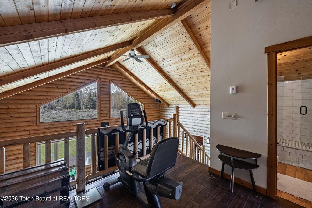 7505 N ROBERTA Drive, Jackson, WY 83001 photo 28