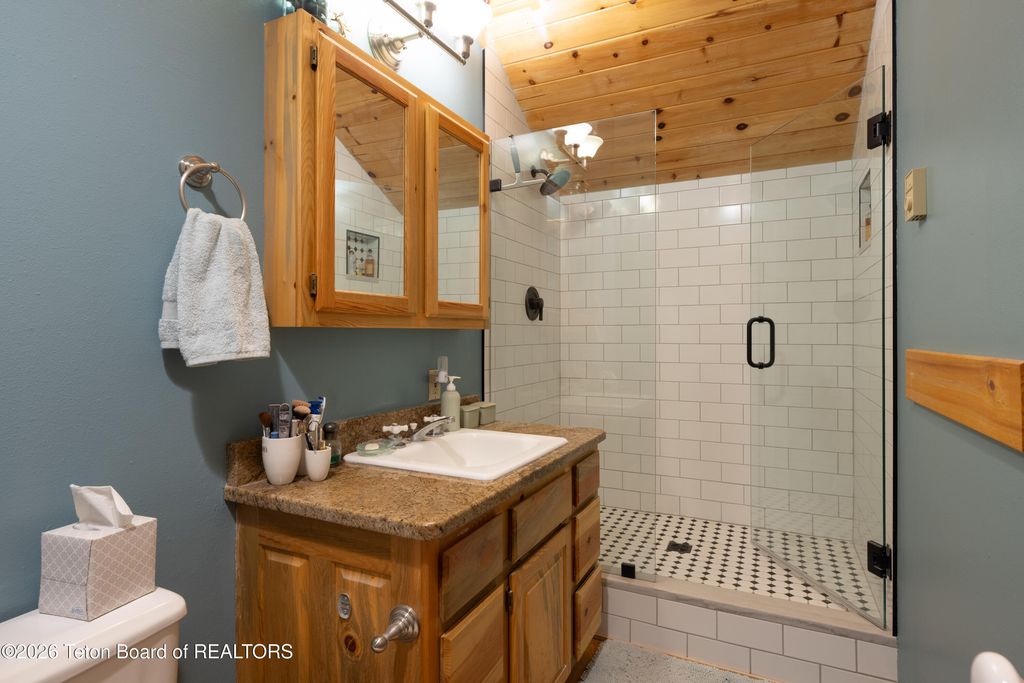 7505 N ROBERTA Drive, Jackson, WY 83001 photo 33