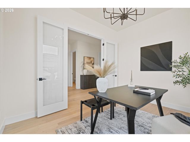 2040 S RIVER Rd, Kelso, WA 98626