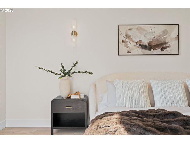 2040 S RIVER Rd, Kelso, WA 98626