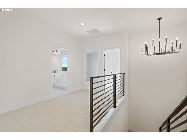 2040 S RIVER Rd, Kelso, WA 98626