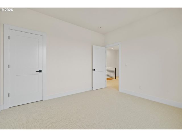 2040 S RIVER Rd, Kelso, WA 98626