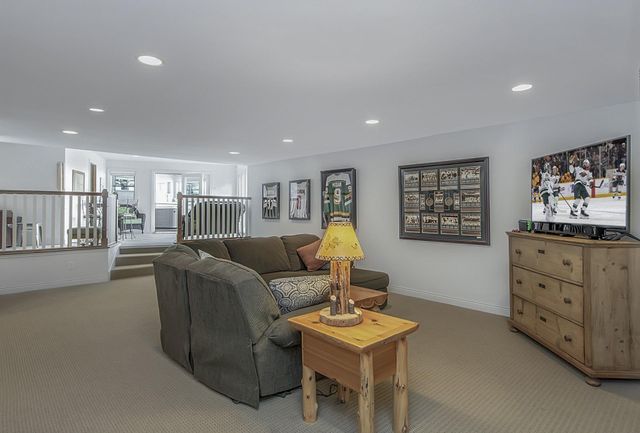 4691 Lakeview Drive, Cushing, MN 56443