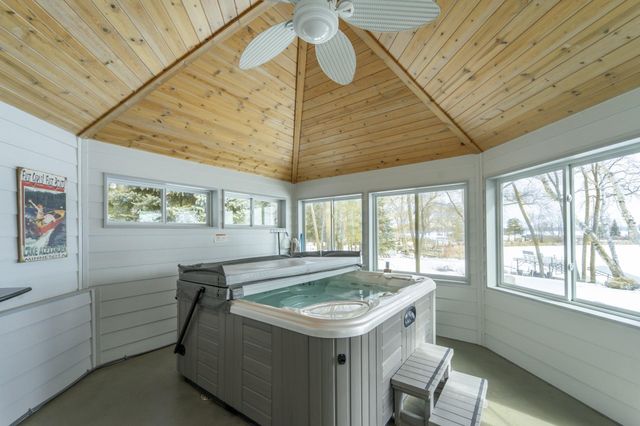 4691 Lakeview Drive, Cushing, MN 56443