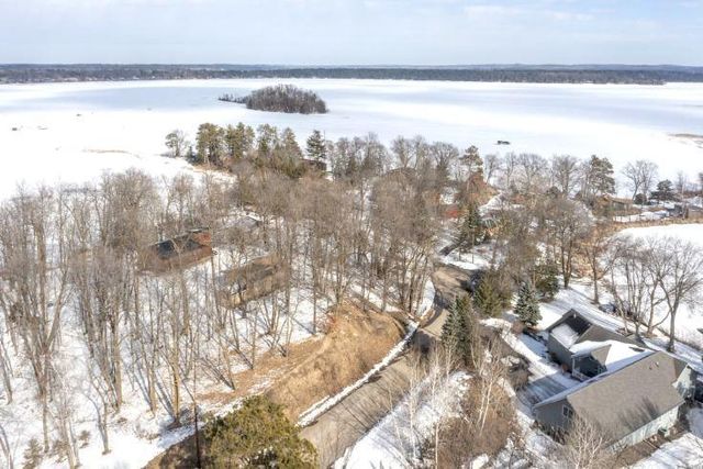 4691 Lakeview Drive, Cushing, MN 56443