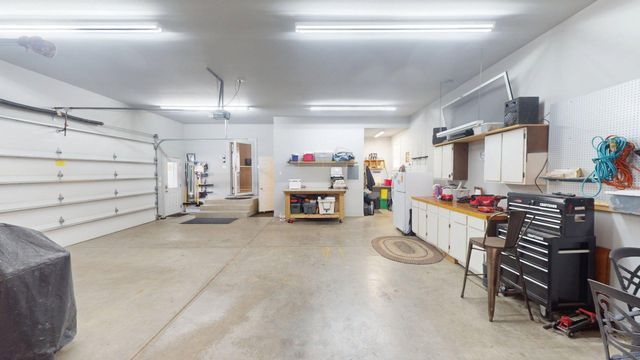 4691 Lakeview Drive, Cushing, MN 56443