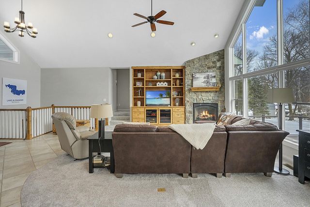 4691 Lakeview Drive, Cushing, MN 56443