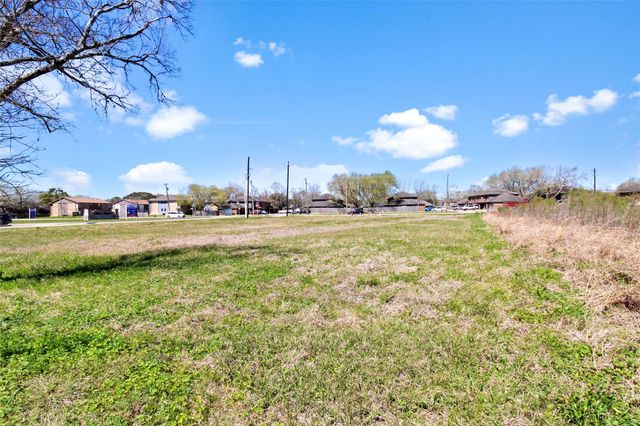 0 E Fm-517, Dickinson, TX 77539