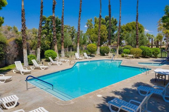 751 N Los Felices W M118, Palm Springs, CA 92262