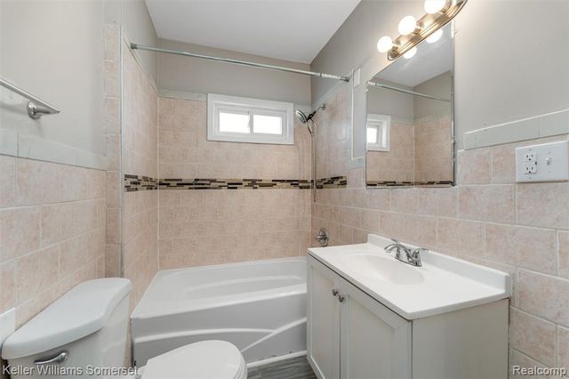 22065 Linwood Avenue, Eastpointe, MI 48021