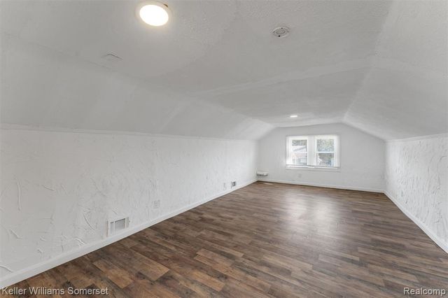 22065 Linwood Avenue, Eastpointe, MI 48021