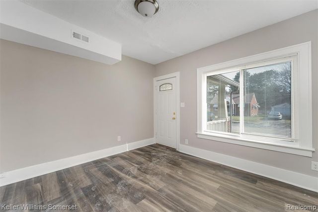 22065 Linwood Avenue, Eastpointe, MI 48021