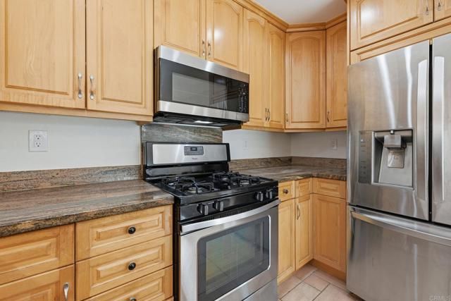 819 Daphne Court, Carlsbad, CA 92011