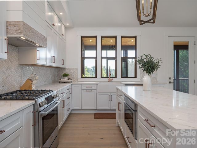 46 Solomia Drive, Mills River, NC 28759