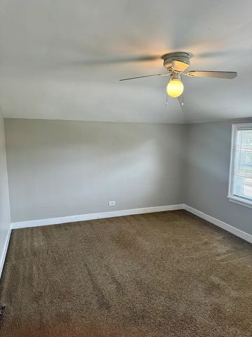 2218 S 11th Avenue, Broadview, IL 60155