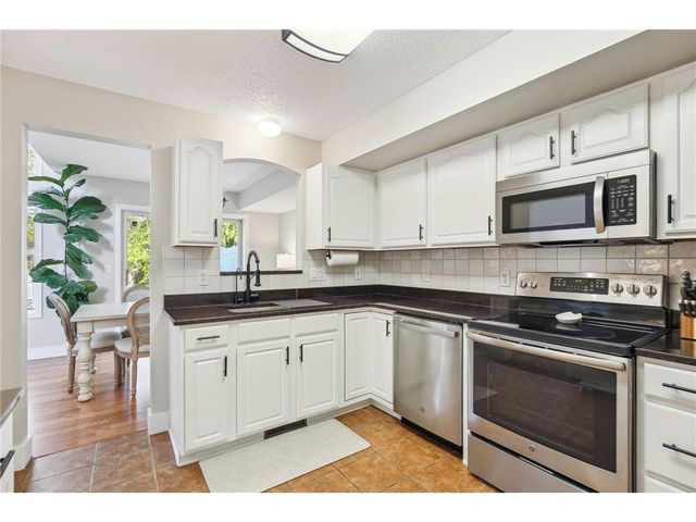 9209 Merrimac Lane N, Maple Grove, MN 55311