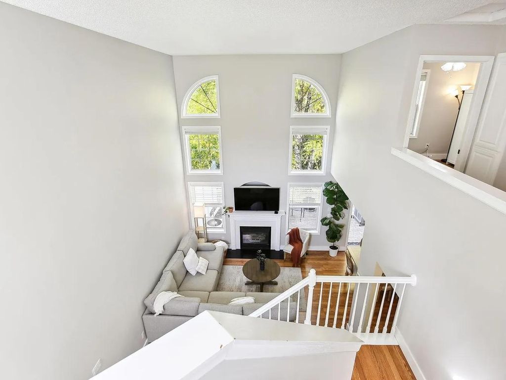 9209 Merrimac Lane N, Maple Grove, MN 55311
