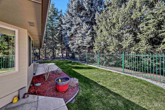 6029 N Taylor Creek, Boise, ID 83714