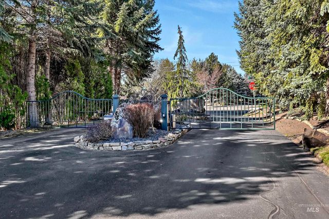 6029 N Taylor Creek, Boise, ID 83714