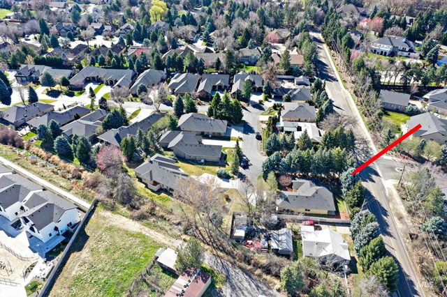 6029 N Taylor Creek, Boise, ID 83714