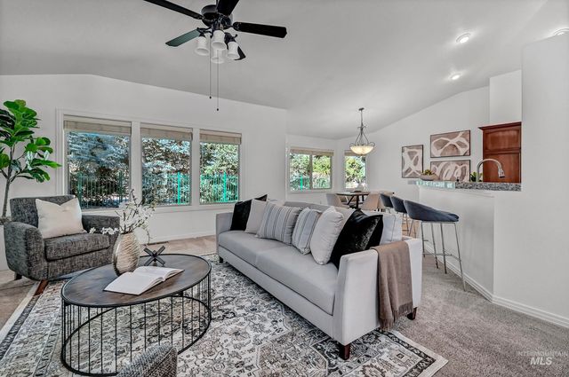 6029 N Taylor Creek, Boise, ID 83714