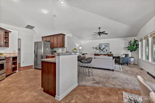 6029 N Taylor Creek, Boise, ID 83714